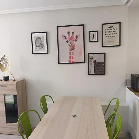 Con Encanto En Casco Historico De Apartmán Burgo