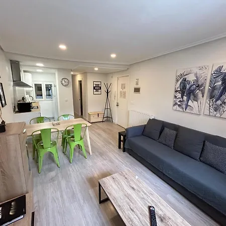 Con Encanto En Casco Histórico De Apartamento